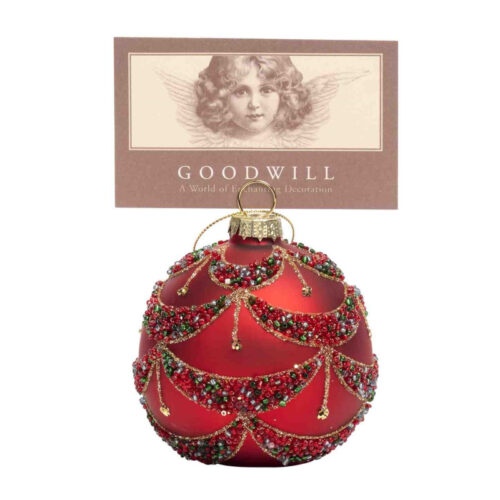 Bola de Natal vermelha com contas coloridas e argola porta-cartões.